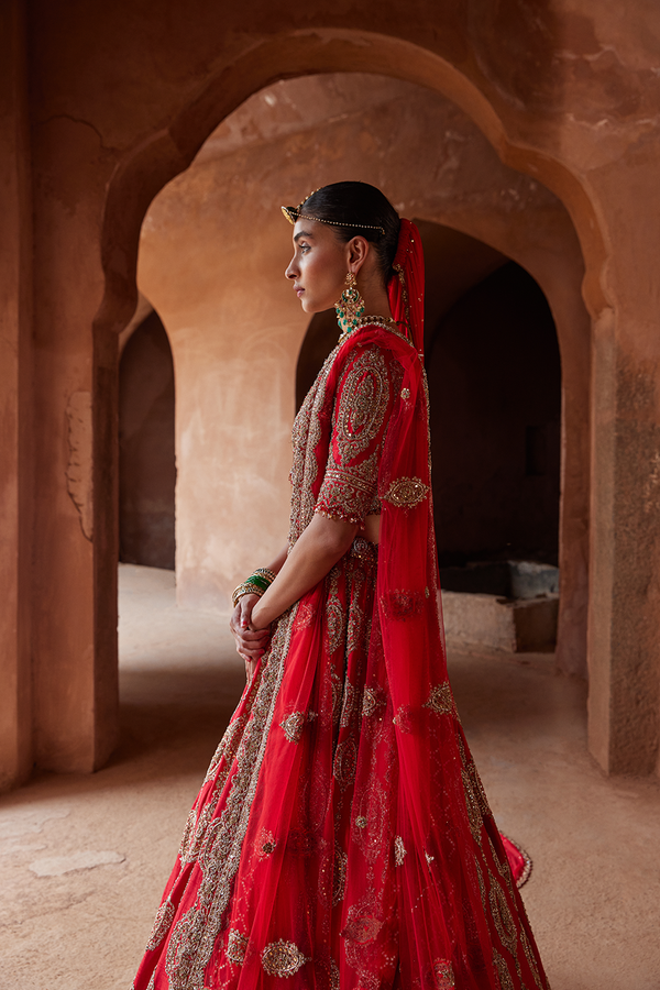 Red lehengas sales for brides